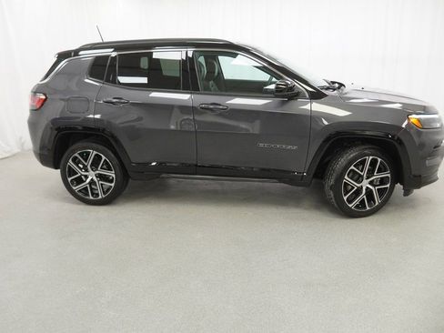 Certified 2024 Jeep Compass Limited w/ Elite Group image 9