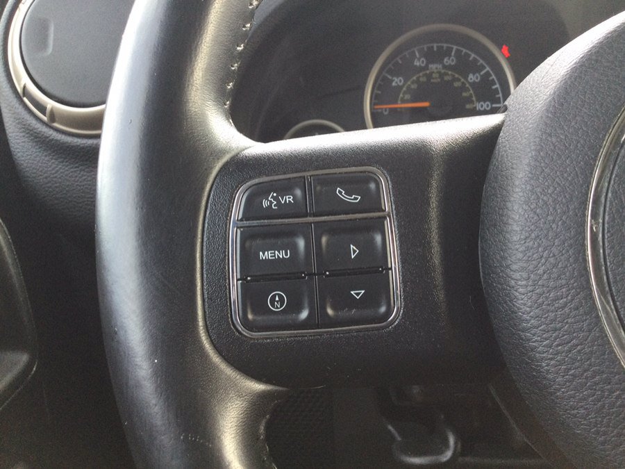 Used 2016 Jeep Wrangler Unlimited Sahara AWD/4WD image 27
