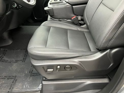 Used 2023 GMC Sierra 1500 SLT image 18