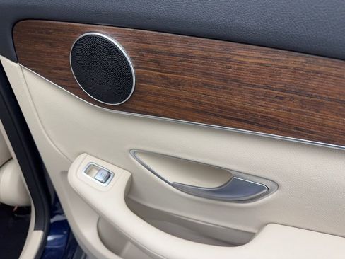 Used 2022 Mercedes-Benz GLC 300 4MATIC image 42