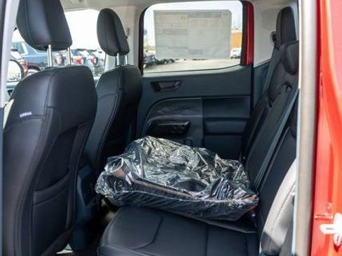 New 2026 Ford Maverick Lariat w/ Black Appearance Package AWD/4WD image 9