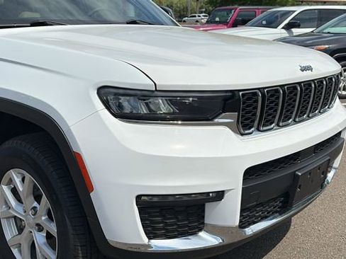 Used 2023 Jeep Grand Cherokee L Limited AWD/4WD image 8