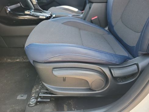 Used 2024 Kia Seltos S FWD image 6