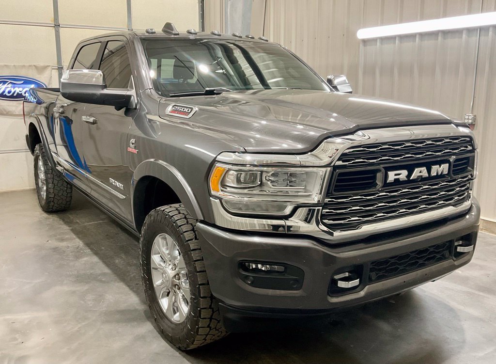 Used 2019 RAM 2500 Limited AWD/4WD image 2