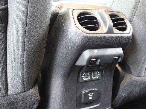 Used 2025 Jeep Wrangler Unlimited Sahara w/ Safety Group image 30