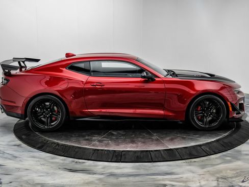 Used 2023 Chevrolet Camaro ZL1 RWD image 27