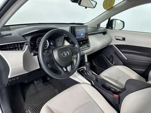 Used 2022 Toyota Corolla Cross L AWD/4WD image 12
