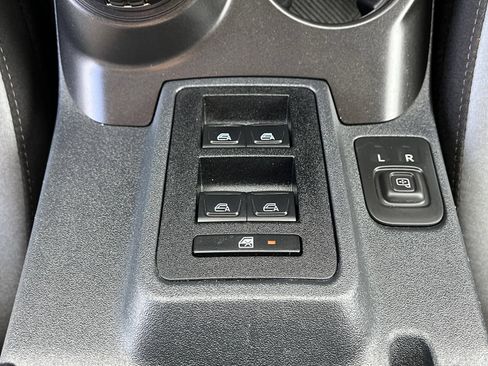 Used 2023 Ford Bronco Black Diamond AWD/4WD image 31