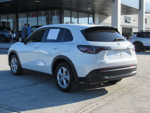 Used 2023 Honda HR-V LX image 7