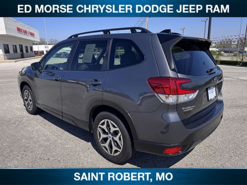 Used 2024 Subaru Forester Premium AWD/4WD image 5