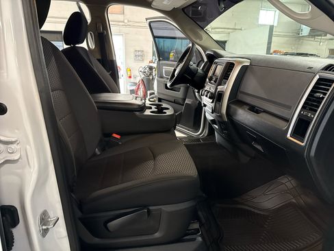 Used 2020 RAM 1500 Classic Warlock image 43