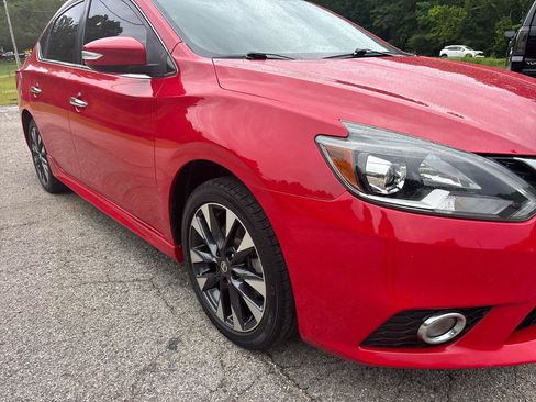 Used 2017 Nissan Sentra SR Turbo w/ SR Turbo Premium Package FWD image 8