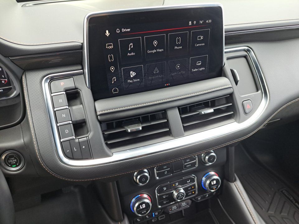 Used 2023 GMC Yukon AT4 w/ Technology Package AWD/4WD image 29