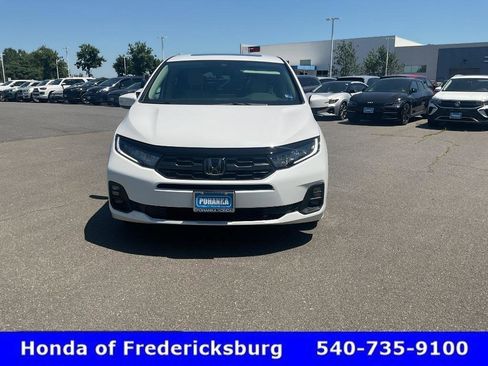 Certified 2026 Honda Odyssey EX-L image 9