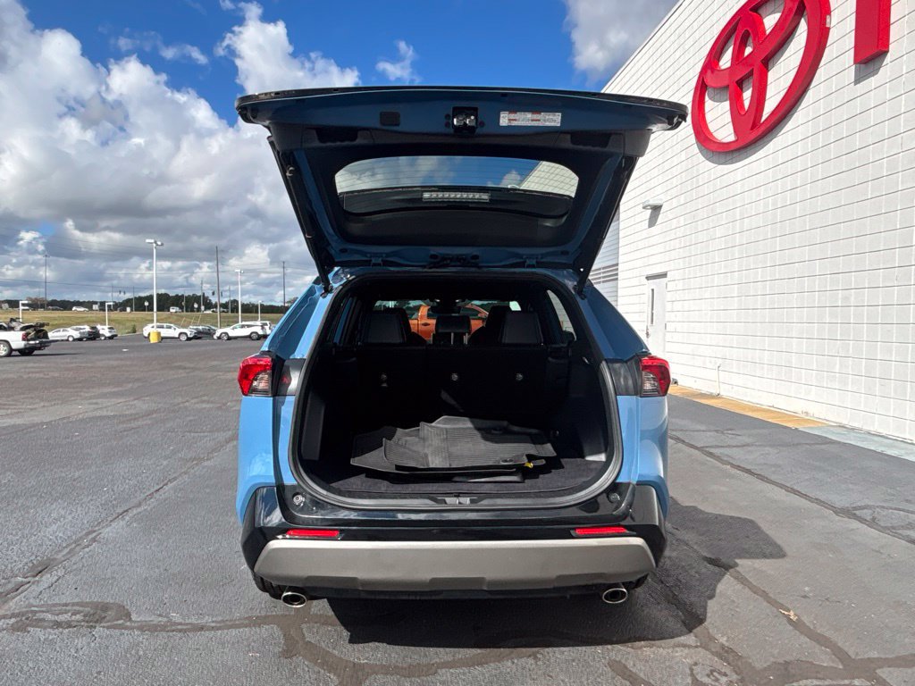 Used 2022 Toyota RAV4 XSE AWD/4WD image 31