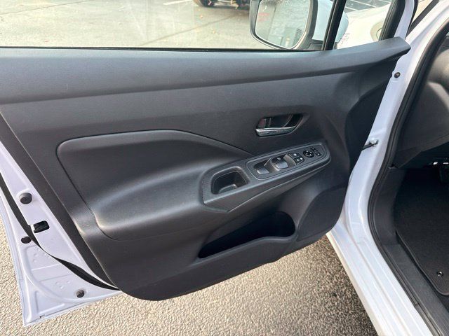 Used 2025 Nissan Versa SV FWD image 13