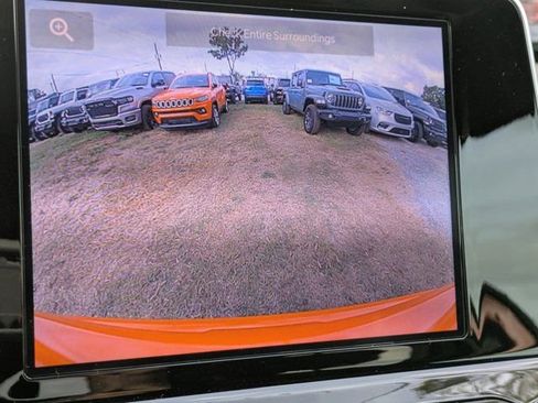 New 2026 Jeep Compass Latitude AWD/4WD image 18