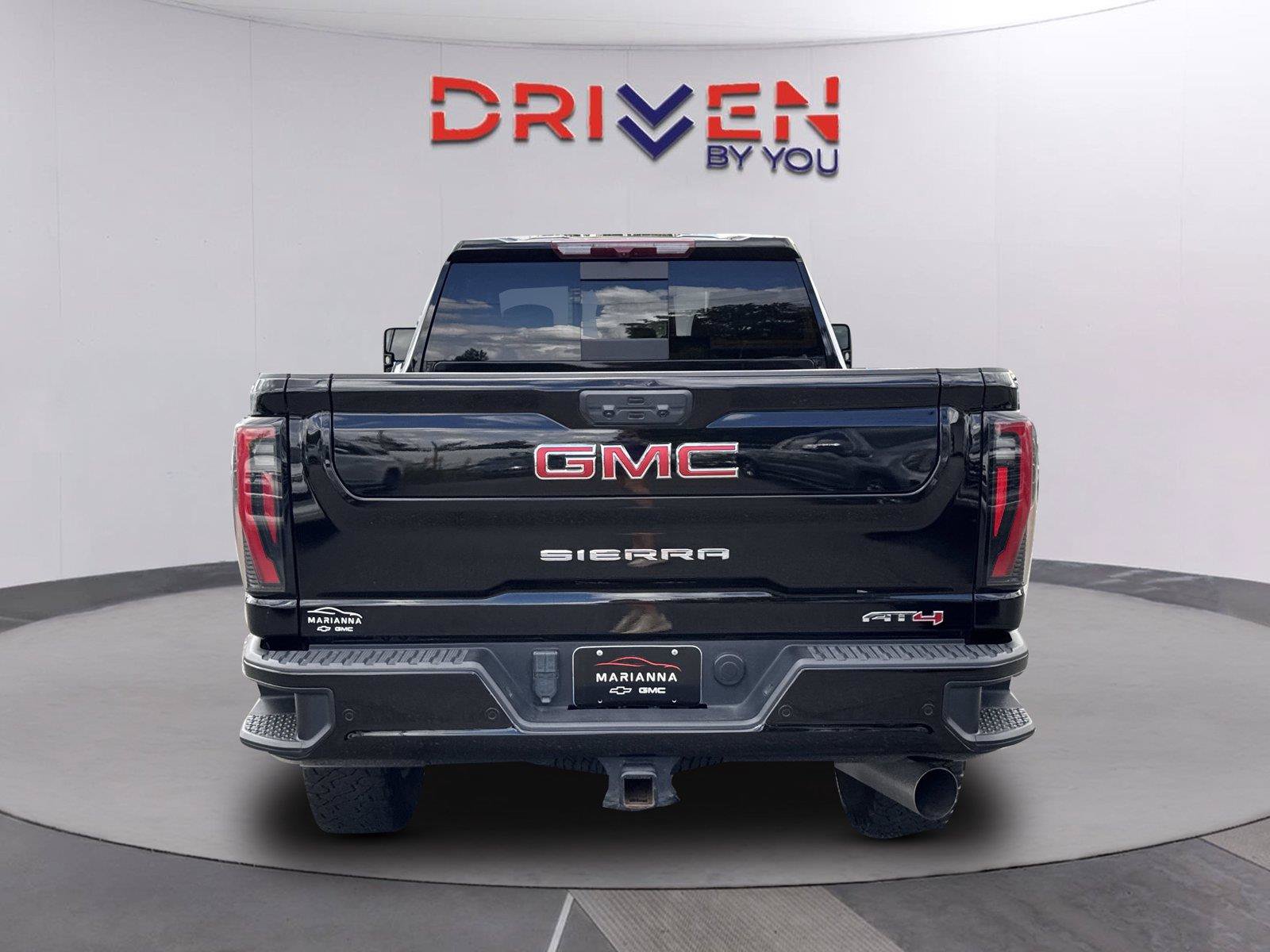 Used 2025 GMC Sierra 3500 AT4 AWD/4WD image 5