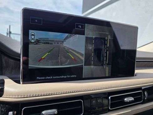 Used 2022 Lincoln Nautilus Reserve w/ Equipment Group 201A image 19