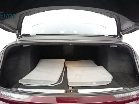 Used 2024 Lucid Air Grand Touring image 8