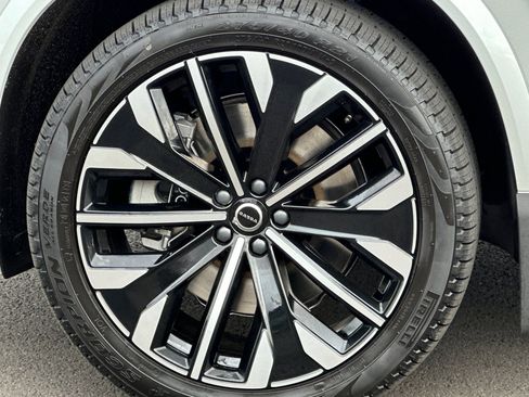 New 2026 Volvo XC90 T8 Ultra w/ Lounge Package AWD/4WD image 24