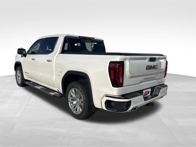 Used 2024 GMC Sierra 1500 Denali w/ Technology Package AWD/4WD image 5