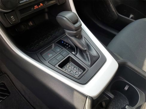 Used 2023 Toyota RAV4 LE image 28