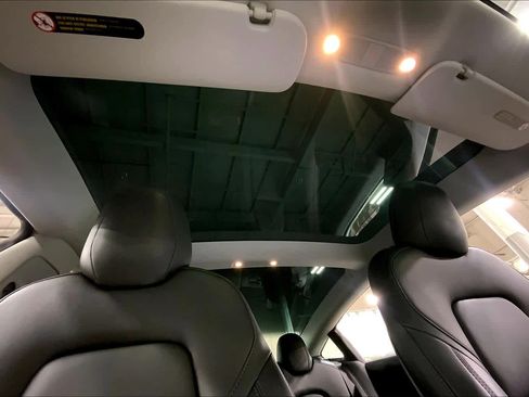 Used 2019 Tesla Model 3 Long Range image 13