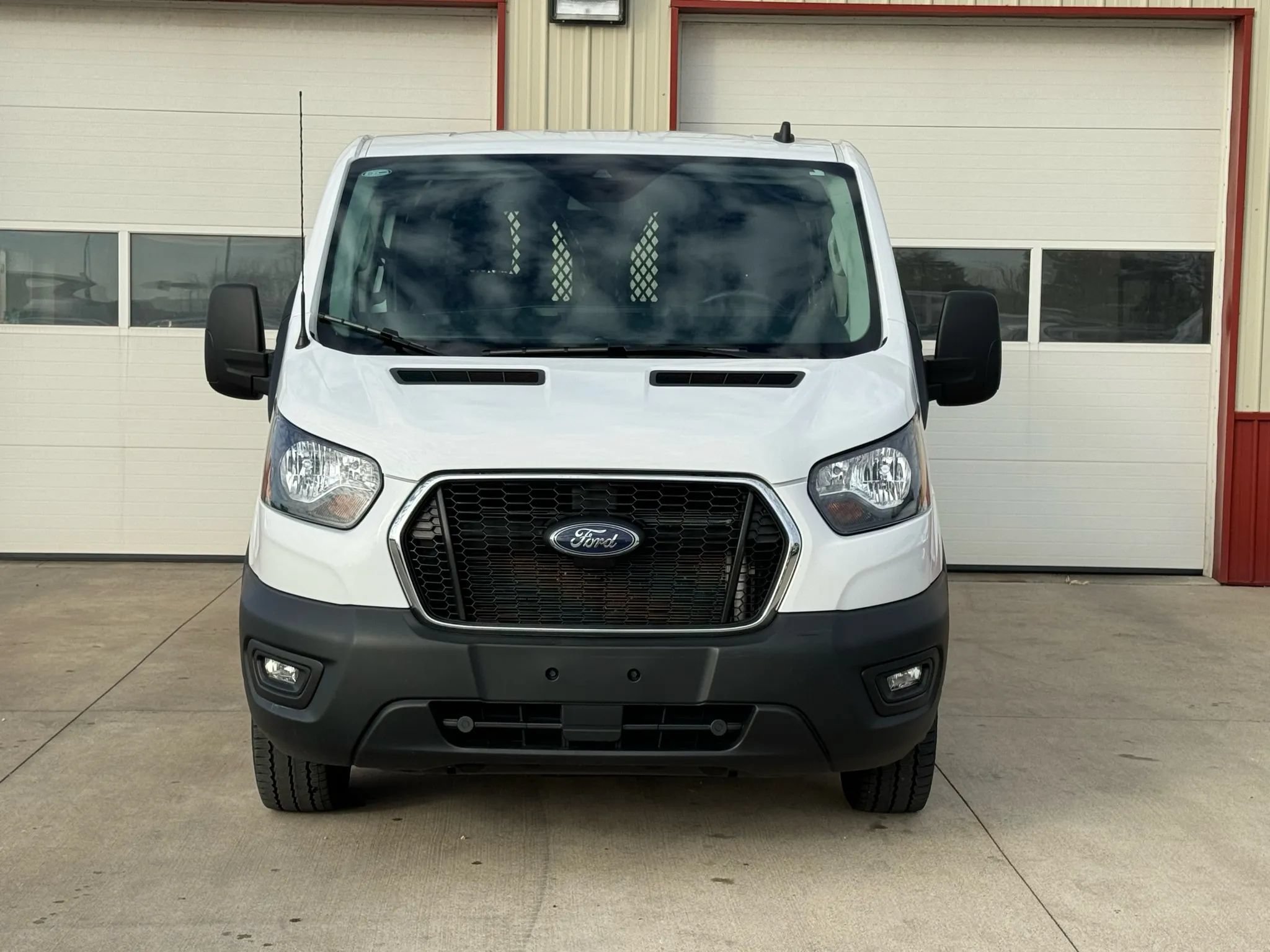 Used 2024 Ford Transit 250 Low Roof w/ Exterior Upgrade Package RWD image 2