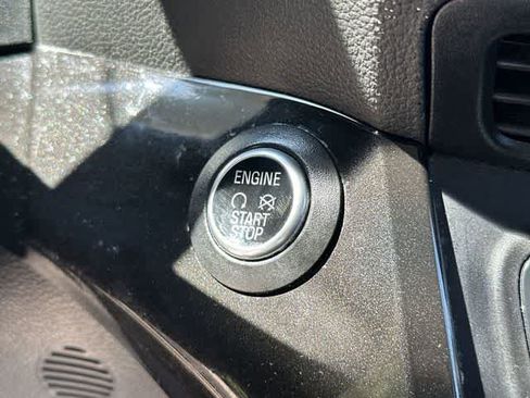 Used 2018 Ford Escape Titanium AWD/4WD image 11