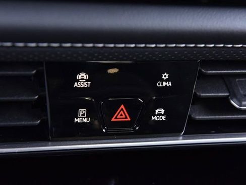 New 2026 Volkswagen Atlas Cross Sport SE image 15