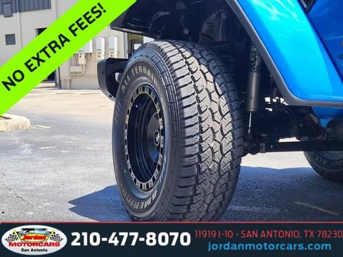 Used 2020 Jeep Gladiator Rubicon AWD/4WD image 33