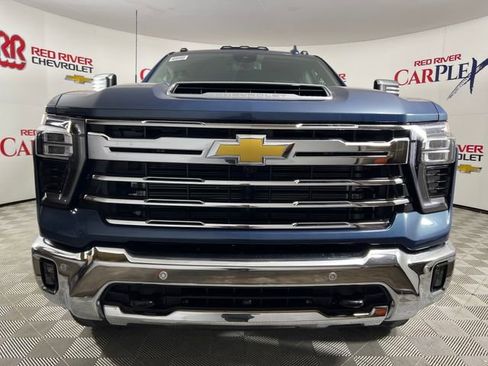 New 2026 Chevrolet Silverado 2500 LTZ w/ LTZ Convenience Package AWD/4WD image 2