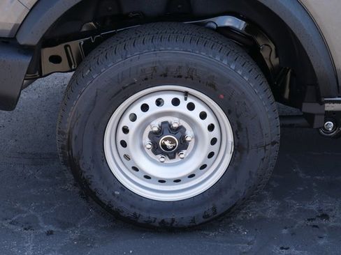 New 2025 Ford Bronco 4-Door image 11