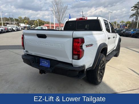 Used 2024 Chevrolet Colorado Trail Boss w/ Technology Package image 8
