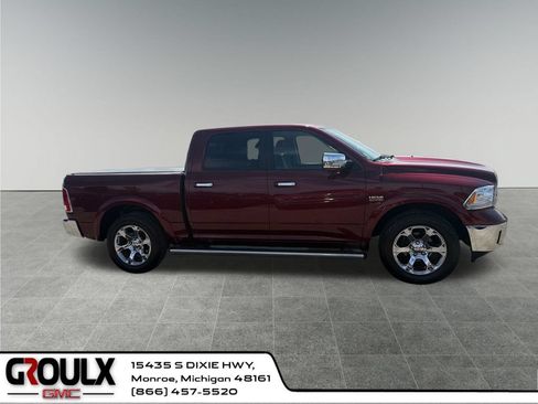 Used 2016 RAM 1500 Laramie w/ Convenience Group AWD/4WD image 7