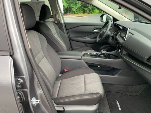 Used 2026 Nissan Rogue SV w/ Cold Weather Package FWD image 31