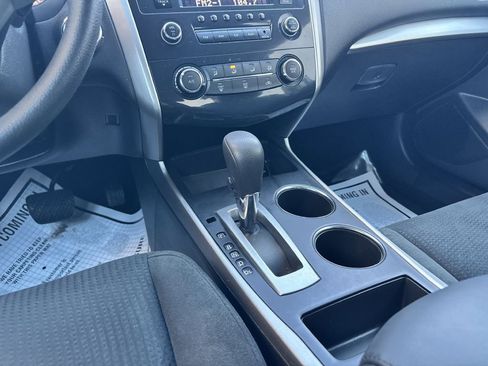 Used 2015 Nissan Altima 2.5 S w/ Power Driver Seat Package image 19