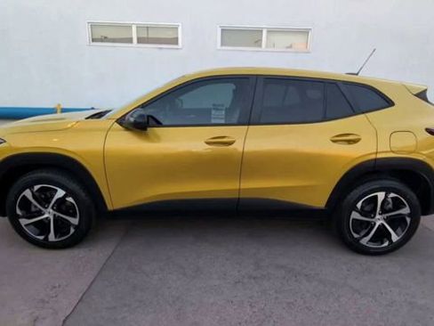 Certified 2024 Chevrolet Trax RS w/ Sunroof Package FWD image 5