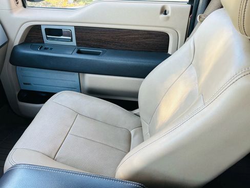 Used 2014 Ford F150 Lariat w/ Equipment Group 502A Luxury image 34