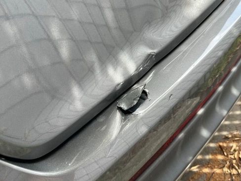 Used 2023 Lincoln Nautilus FWD w/ Premium Package image 5