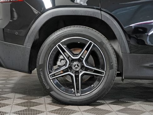 Certified 2022 Mercedes-Benz GLB 250 4MATIC image 11