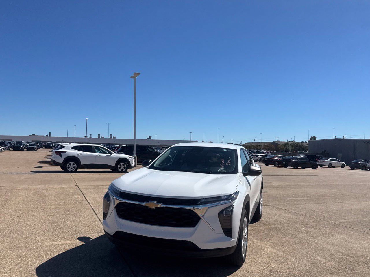 Used 2025 Chevrolet Trax LS FWD image 7