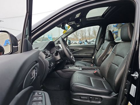 Used 2023 Honda Passport EX-L image 14