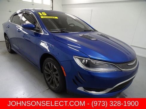 Used 2015 Chrysler 200 Limited FWD image 1
