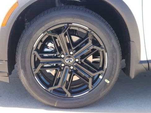 New 2026 INFINITI QX60 Sport image 8