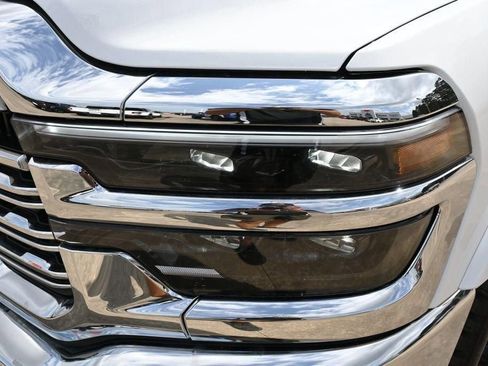 New 2026 RAM 2500 Limited image 24