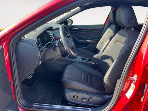 Certified 2023 Volkswagen Jetta GLI Autobahn w/ GLI Black Package FWD image 9
