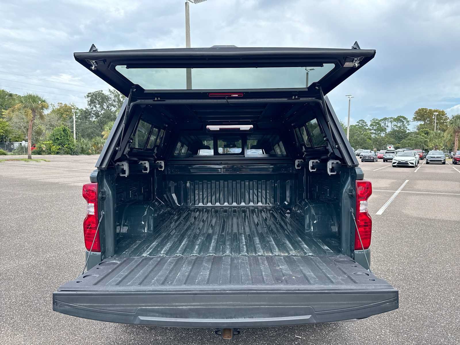 Used 2025 Chevrolet Silverado 1500 LT AWD/4WD image 20