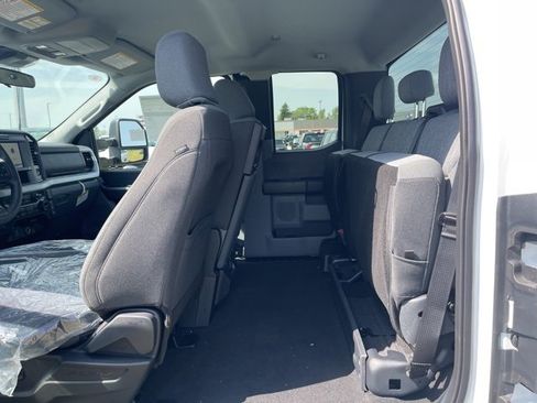 New 2025 Ford F350 XLT image 23
